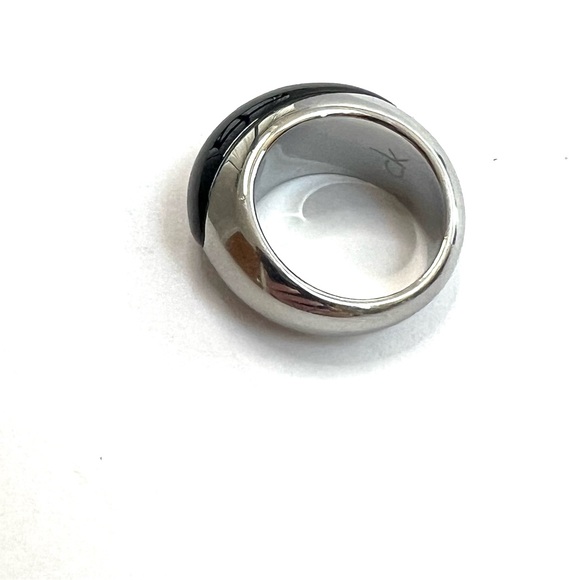 Calvin Klein Black and Silver Cocktail Statement Ring Size 8.5 - Picture 6 of 7